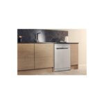 Hotpoint 13 Place Settings Freestanding Dishwasher - Silver - Image 2