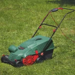 BOSCH UNIVERSALRAKE 900 32CM 900W LAWNRAKER 240V - Image 4