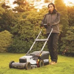 TITAN 36V 1 X 4.0AH LI-ION TXP BRUSHLESS CORDLESS 41CM ROTARY LAWN MOWER - Image 3
